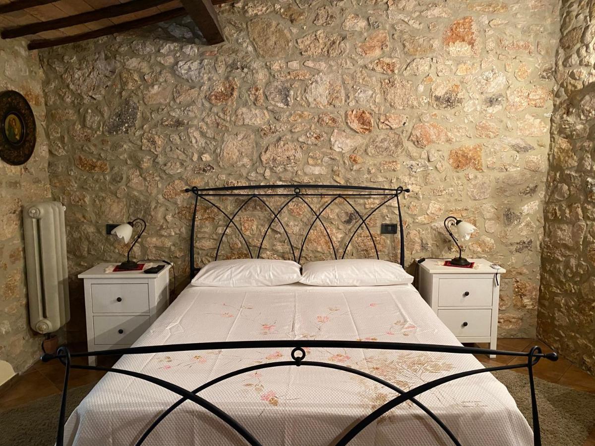 B&B Fontanelle Alviano Bagian luar foto