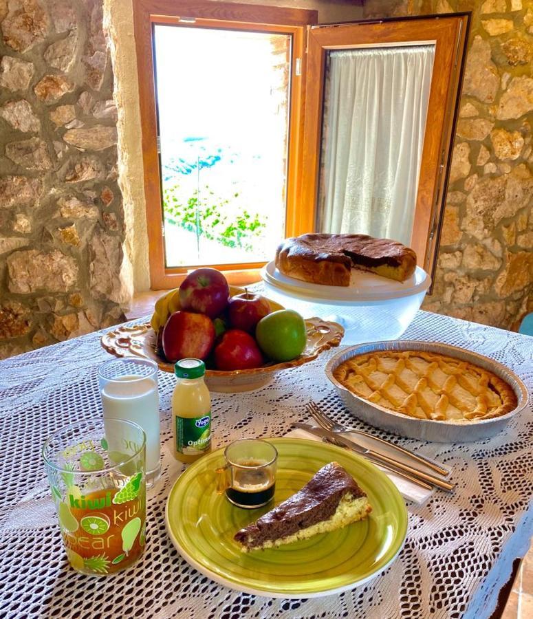 B&B Fontanelle Alviano Bagian luar foto